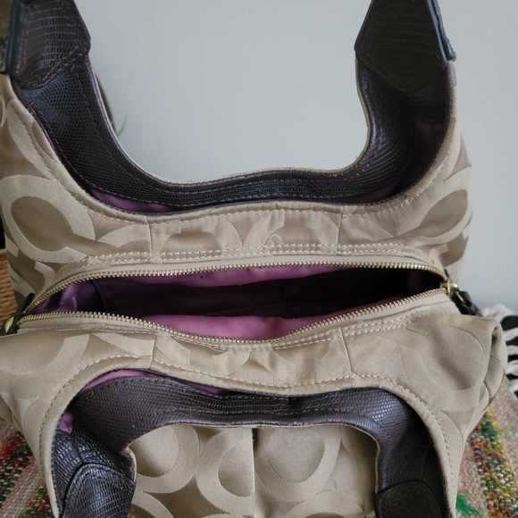 Coach Signature Hobo Bag - Picture 8 of 11